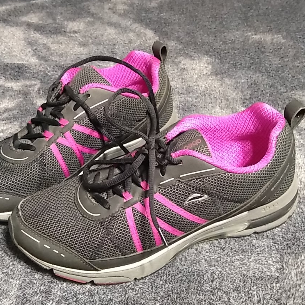 Abeo Smart System 3430 athletic tennis shoes